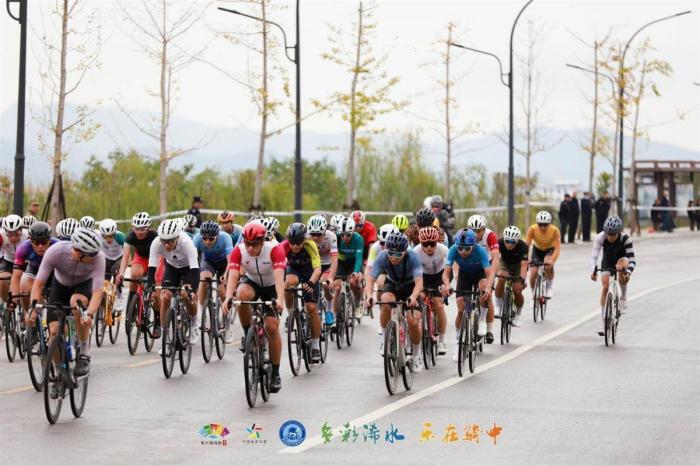浠水站成功举办湖北·环大别山多彩旅游路自行车