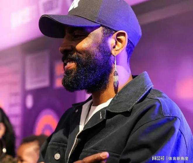 欧文养伤期间活跃现身联合活动 幽默调侃阿德巴