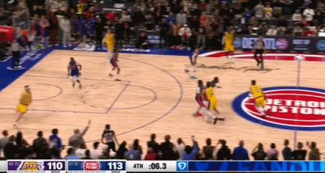 湖人9连胜终结 詹姆斯半场0分 詹金斯爆发逆转活