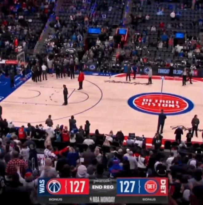 湖人9连胜终结 詹姆斯半场0分 詹金斯爆发逆转活