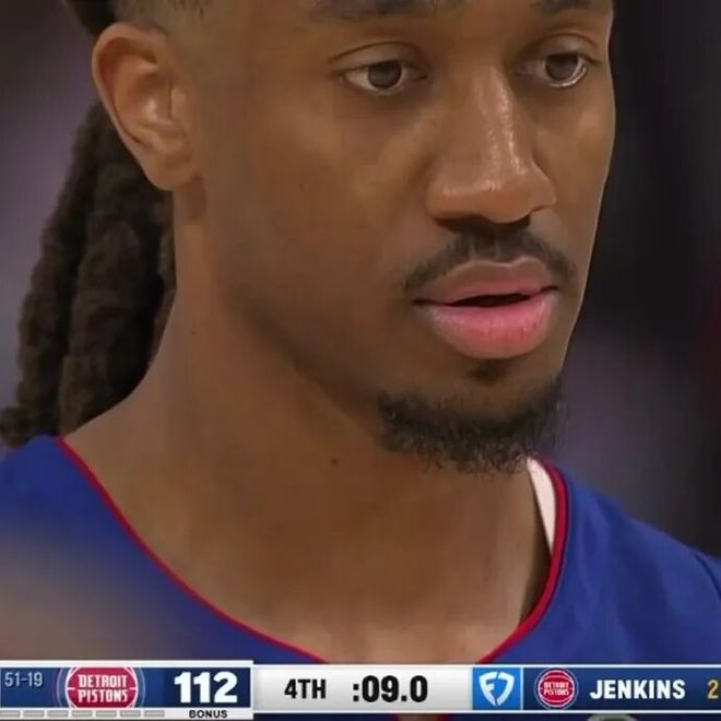 湖人9连胜终结 詹姆斯半场0分 詹金斯爆发逆转活