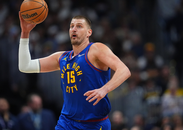 约基奇创历史首现连续两年场均三双 爆发之夜助