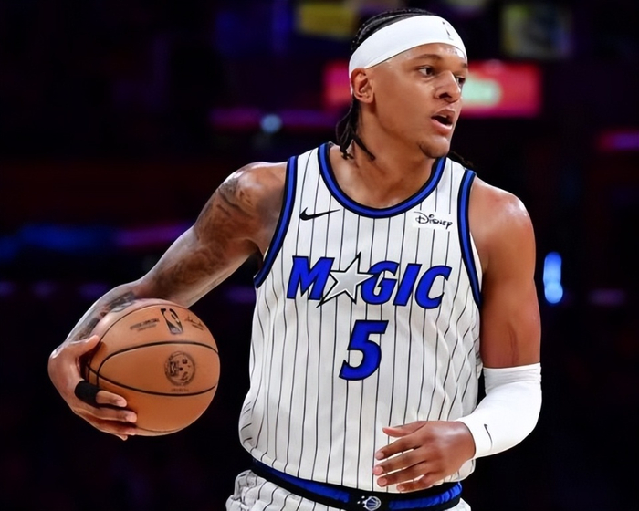 詹姆斯生涯总出场数登顶历史第一 湖人逆转魔术