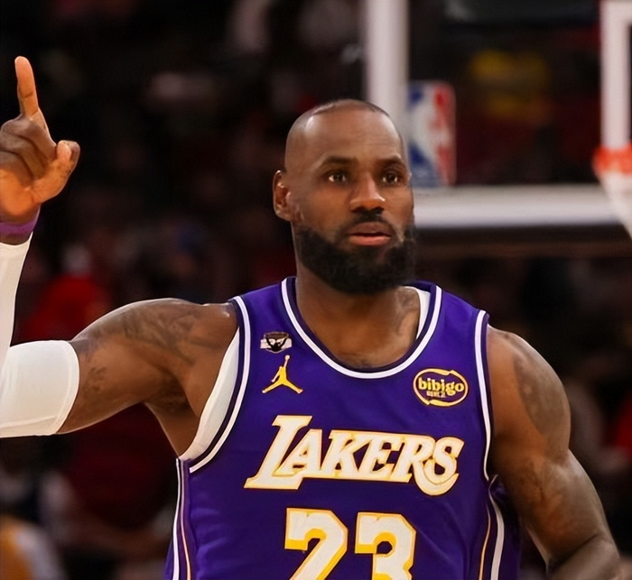 詹姆斯生涯总出场数登顶历史第一 湖人逆转魔术