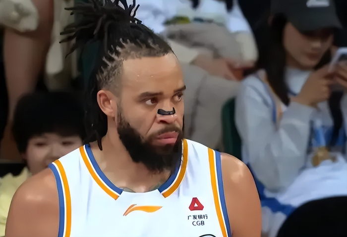 北京首钢外援麦基“闹矛盾”传闻被澄清 球队备